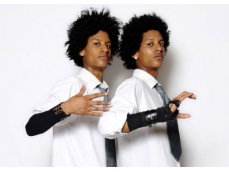 LES TWINS ON SDK.EUROPE BATTLE!!! 